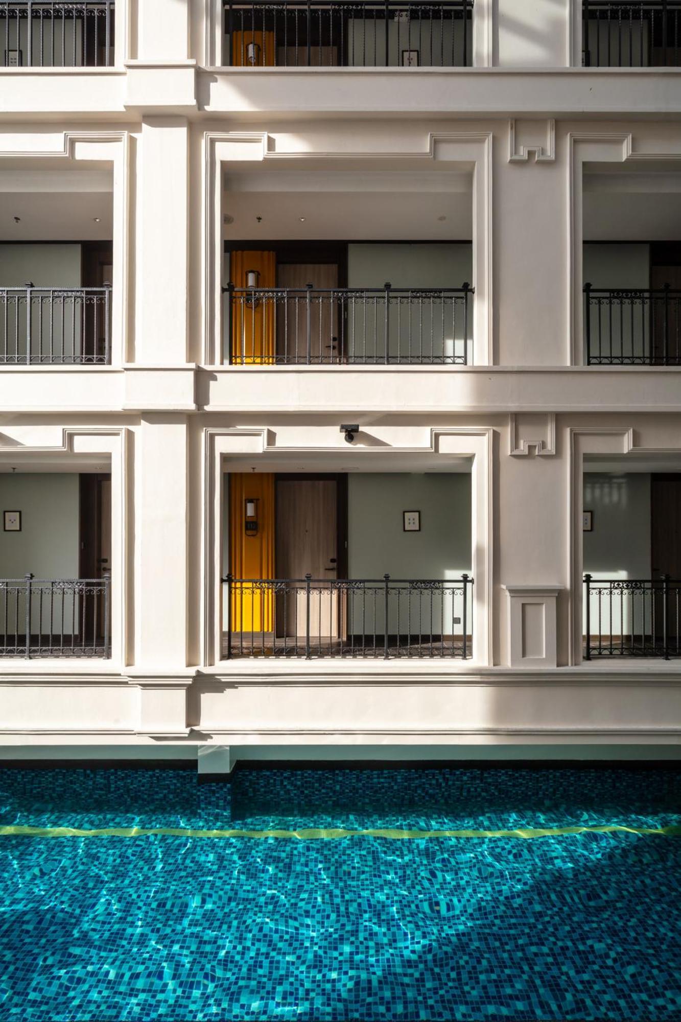 Hotel The George Penang By The Crest Collection George Town Exterior foto The hotel's rooms
